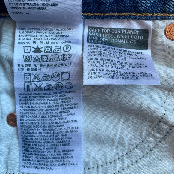 Levis Strauss Ripped High Rise Boot Cut Jeans Medium Wash Size 25 - Picture 10 of 11